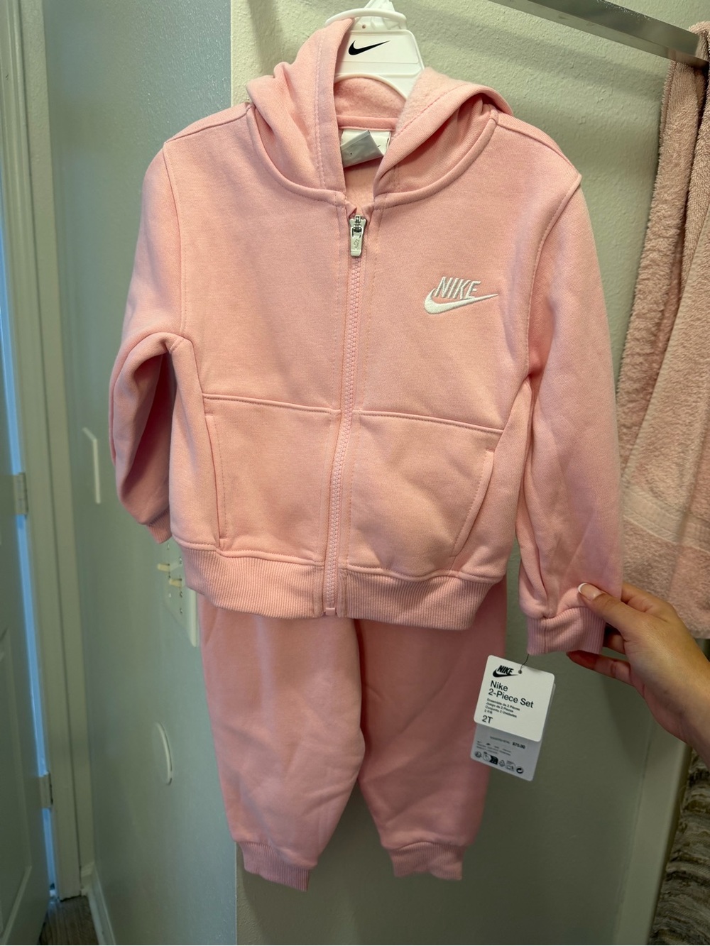 Nike Girls Pink 2-Piece Hoodie & Jogger Set 2T NWT